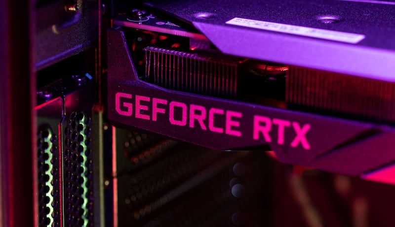 一张英伟达GeForce RTX显卡(路透社)
